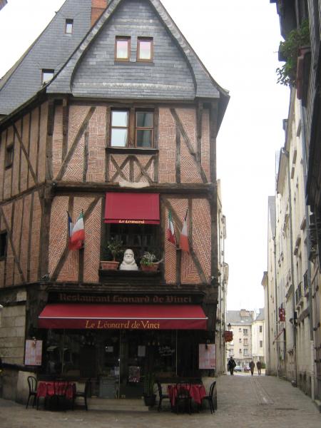 c'est la seule qui est droite on ne pouvait pas ne pas la mettre.