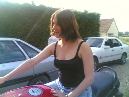 la plus ag�e de mes petite fille. je vous aime mes amours