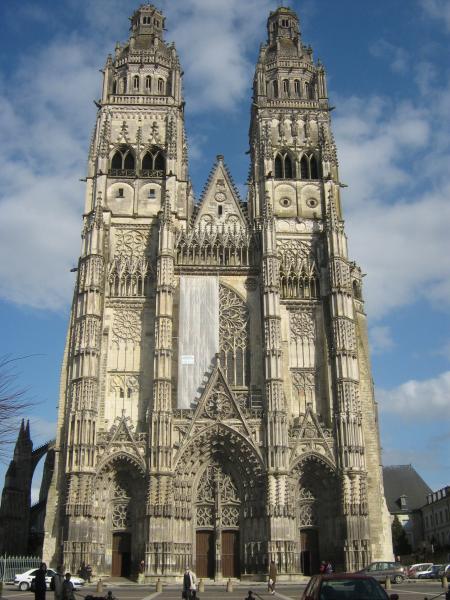 vielle et imposante!....