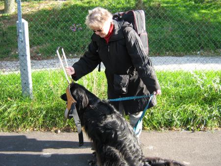 Mamiemyope parle de sa chienne!.. pr�te pour la d�tente.