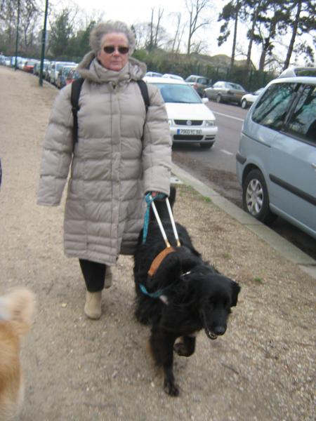 m�me habill�e, comme au p�le nord, on ne peux sortir, il pleut, il pleut.