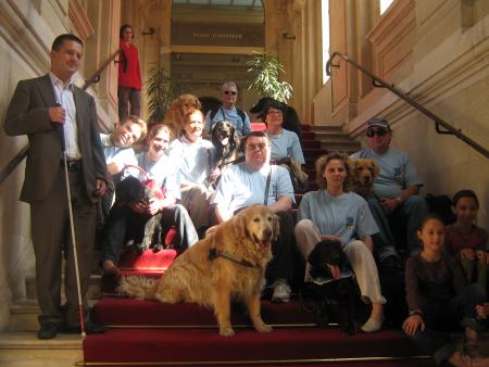 le plus vieux devant 