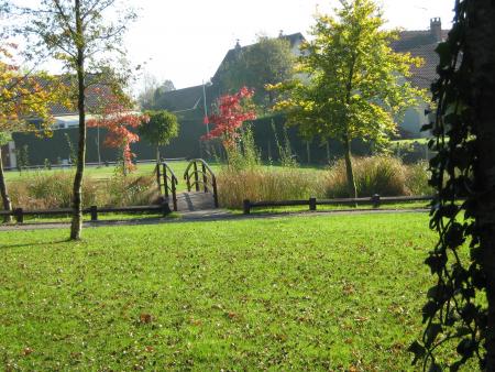 le petit pont  de bois.. comme dit la chanson