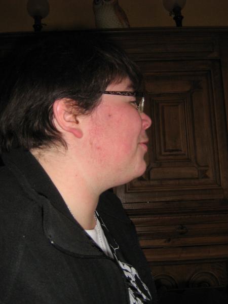 pas rouge, moi!!! ben non j'bois que de l'eau....