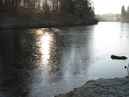 ce matin -7 il est 10h15 nous sommes au lac c'est magnifique.